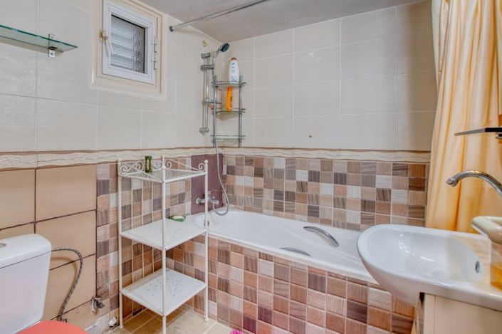 Image No.12-4 Bed Bungalow for sale