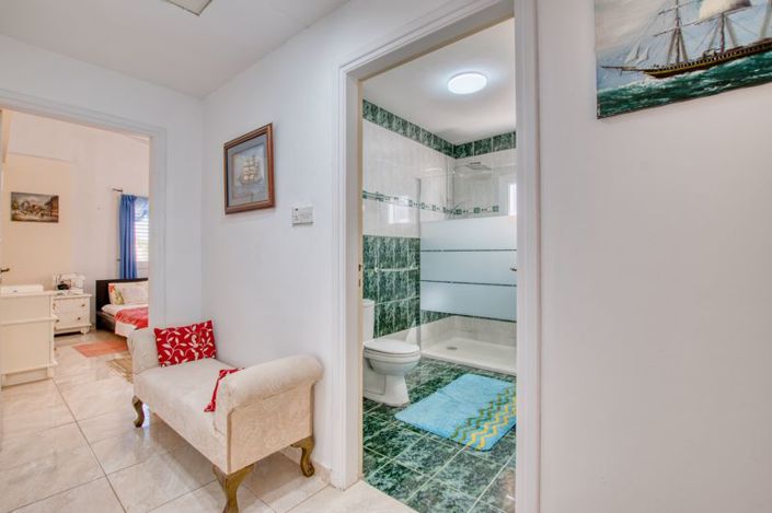 Image No.19-4 Bed Bungalow for sale