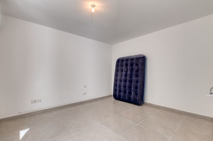 Image No.25-6 Bed Villa for sale