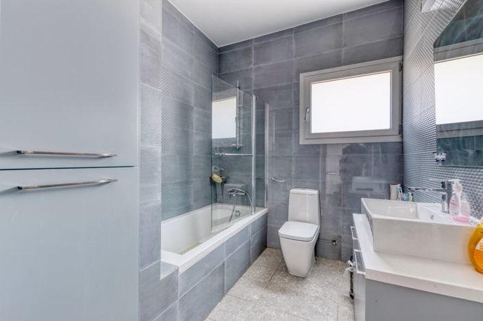 Image No.26-6 Bed Villa for sale