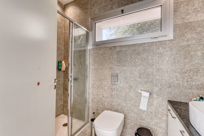 Image No.27-6 Bed Villa for sale