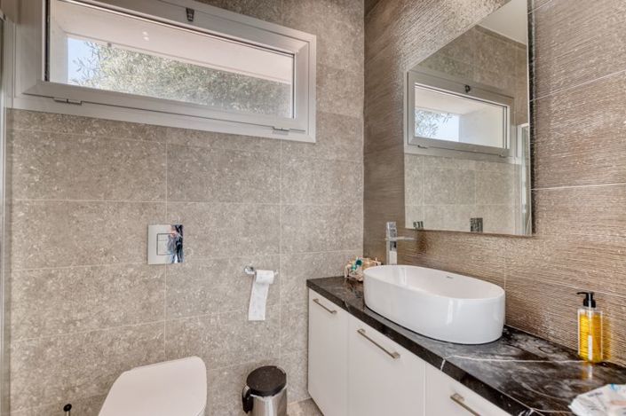 Image No.28-6 Bed Villa for sale