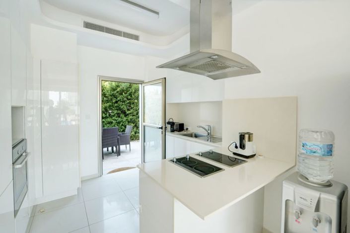 Image No.7-5 Bed Villa for sale