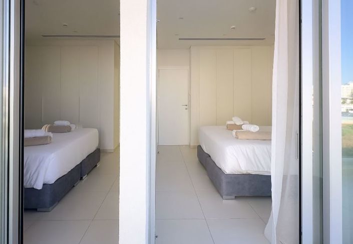 Image No.15-4 Bed Villa for sale