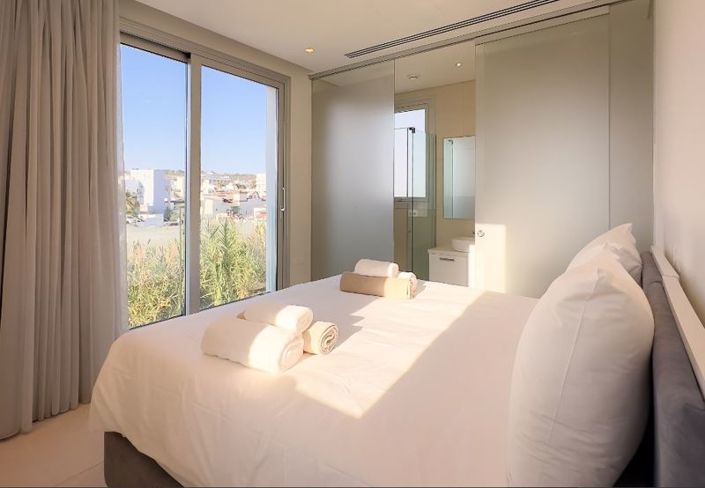 Image No.18-4 Bed Villa for sale