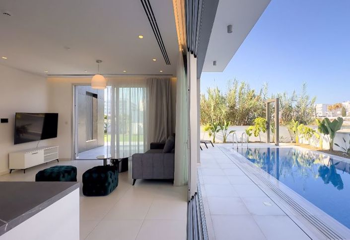 Image No.3-4 Bed Villa for sale