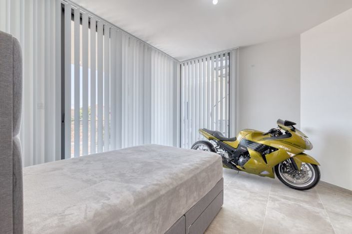 Image No.17-4 Bed Villa for sale