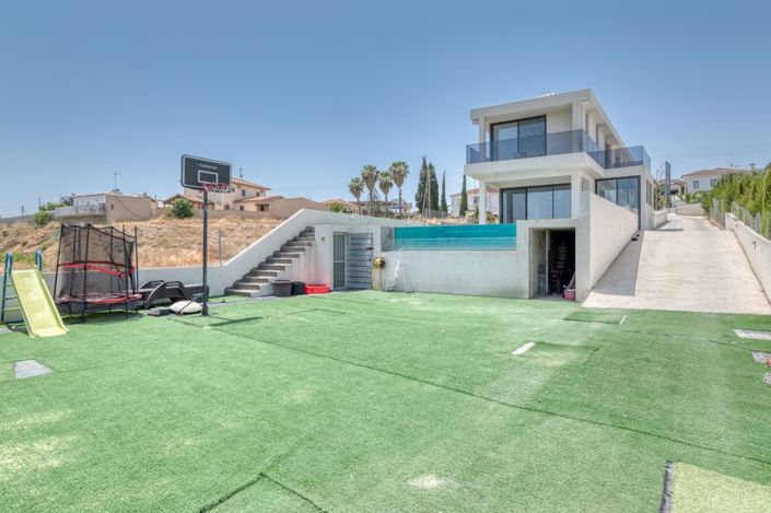 Image No.29-4 Bed Villa for sale