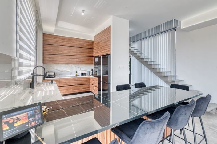 Image No.7-4 Bed Villa for sale