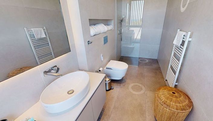 Image No.18-4 Bed Villa for sale