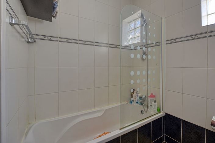 Image No.17-3 Bed Villa for sale