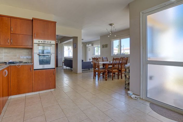 Image No.9-3 Bed Villa for sale