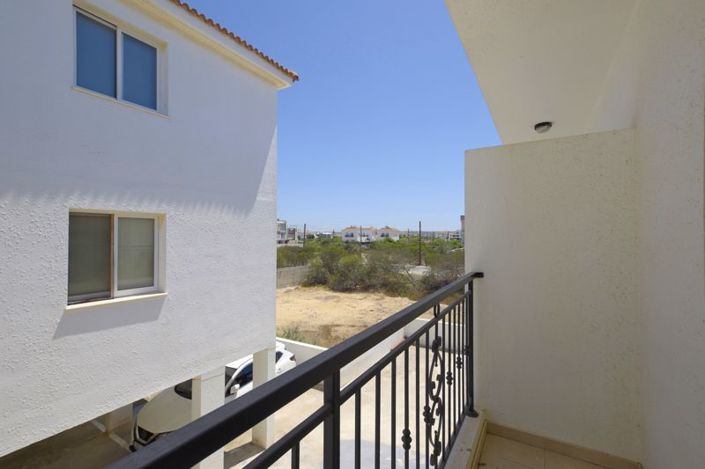 Image No.14-2 Bed Villa for sale