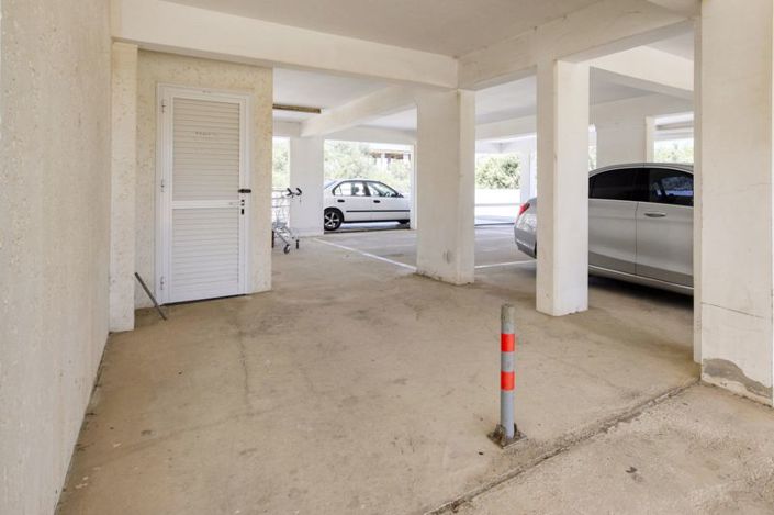 Image No.17-2 Bed Villa for sale