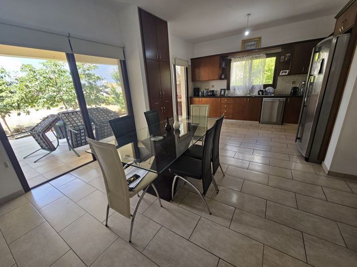 Image No.11-3 Bed Villa for sale