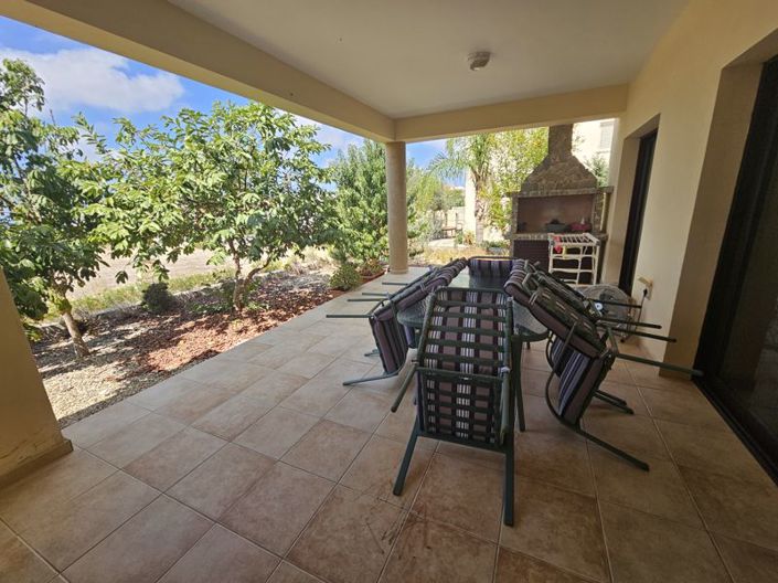 Image No.2-3 Bed Villa for sale