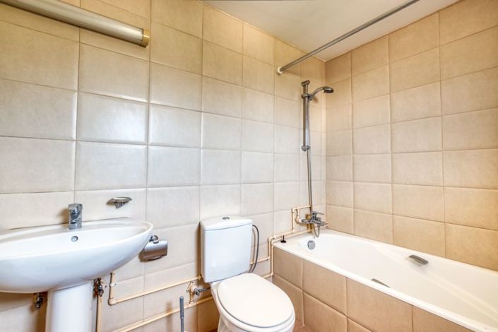 Image No.12-6 Bed Villa for sale