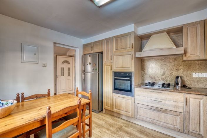 Image No.8-6 Bed Villa for sale