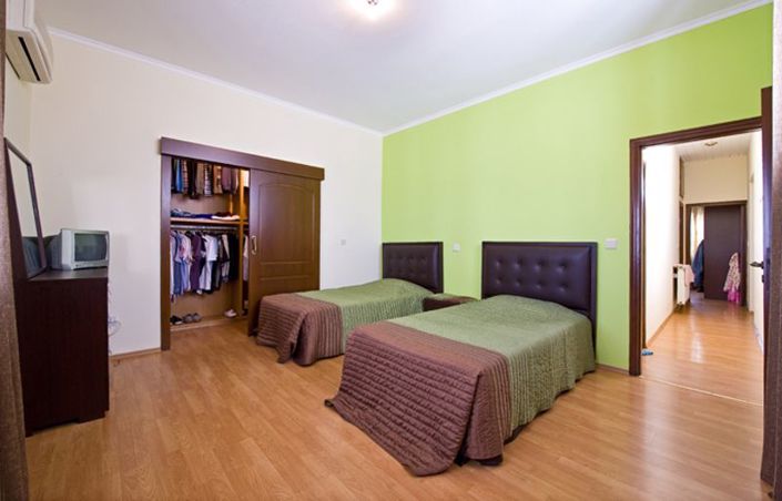 Image No.12-4 Bed Bungalow for sale