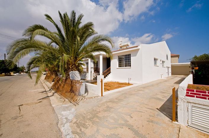 Image No.24-4 Bed Bungalow for sale