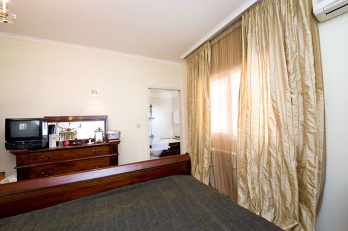 Image No.8-4 Bed Bungalow for sale