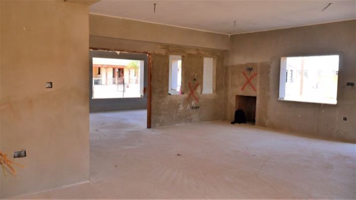 Image No.6-4 Bed Villa for sale