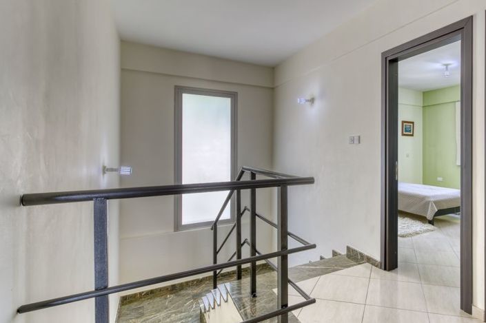 Image No.11-7 Bed Villa for sale