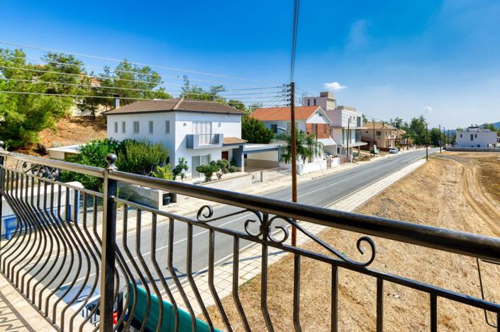 Image No.15-7 Bed Villa for sale