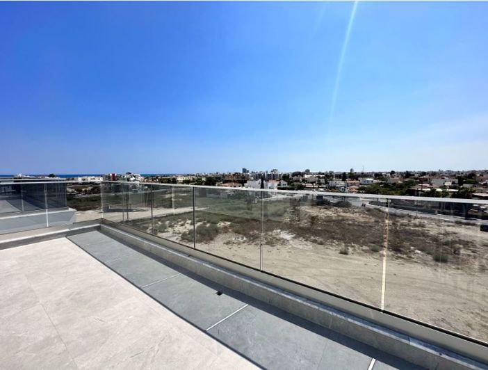 Image No.15-4 Bed Apartment for sale