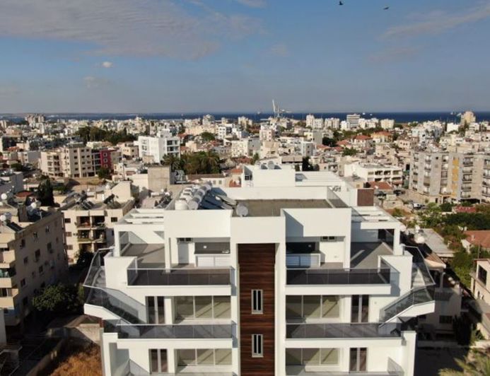 Image No.17-4 Bed Apartment for sale