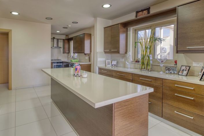 Image No.12-3 Bed Villa for sale