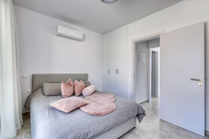 Image No.14-2 Bed Villa for sale