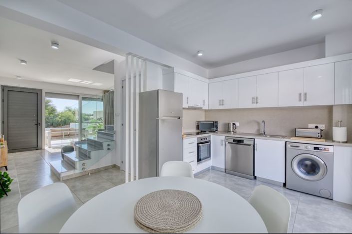 Image No.5-2 Bed Villa for sale