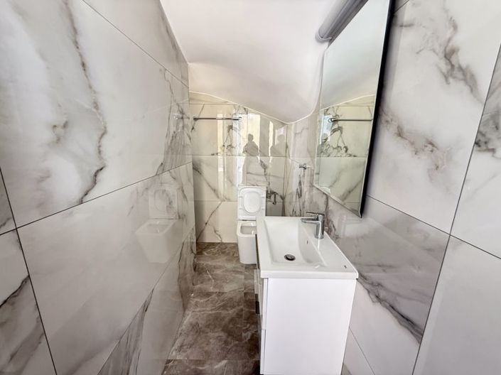 Image No.8-3 Bed Villa for sale