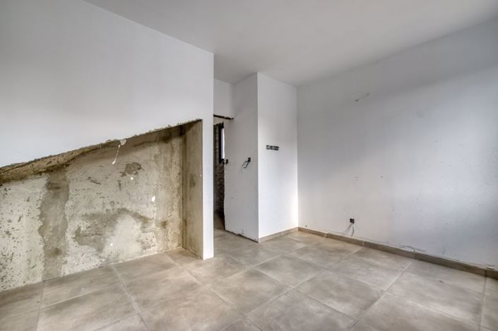 Image No.15-3 Bed Villa for sale