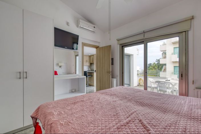 Image No.8-2 Bed Apartment for sale