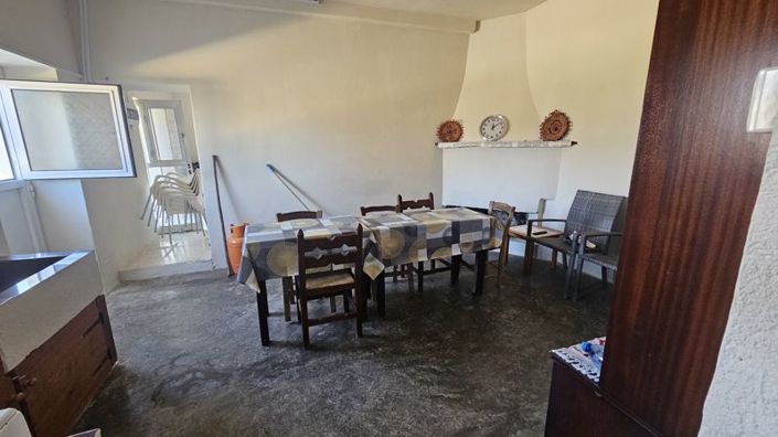 Image No.12-2 Bed Villa for sale