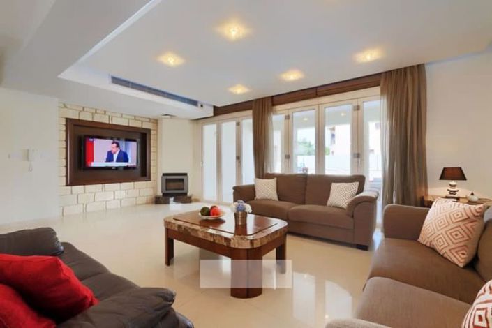 Image No.12-6 Bed Villa for sale