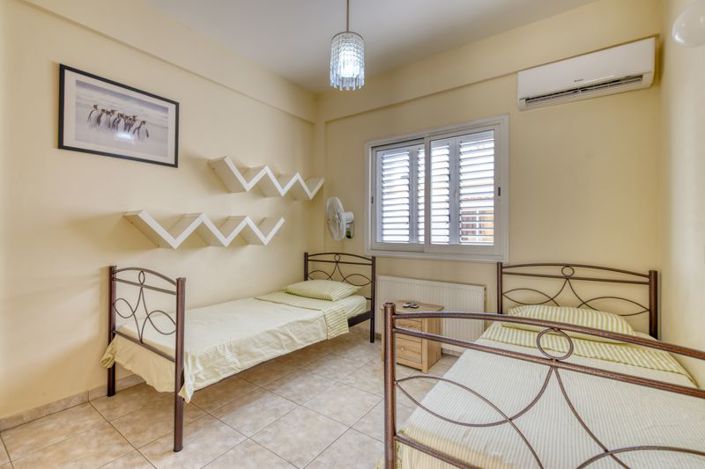 Image No.18-3 Bed Villa for sale