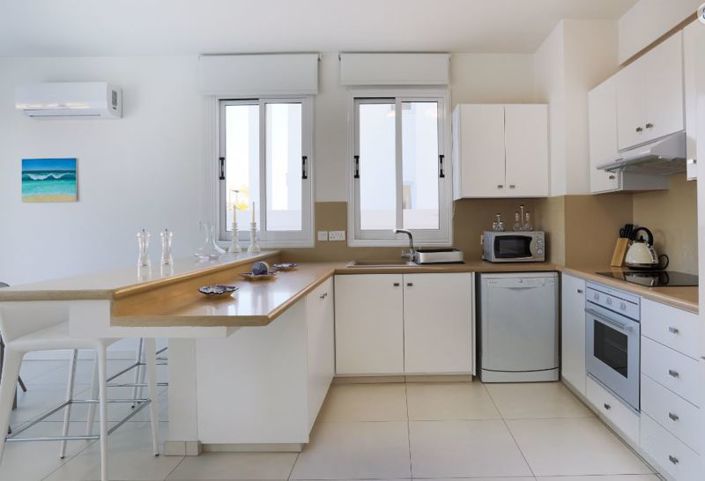 Image No.9-3 Bed Villa for sale