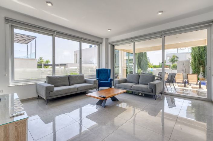 Image No.6-3 Bed Villa for sale