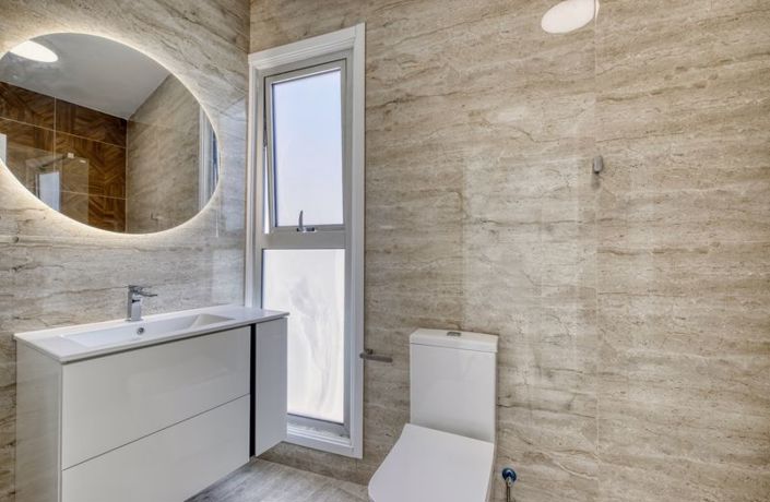 Image No.16-5 Bed Villa for sale