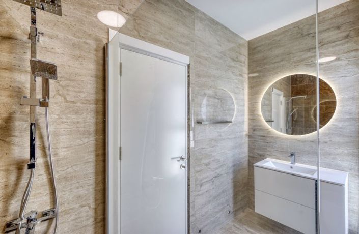 Image No.17-5 Bed Villa for sale