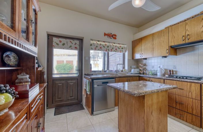 Image No.8-3 Bed Villa for sale