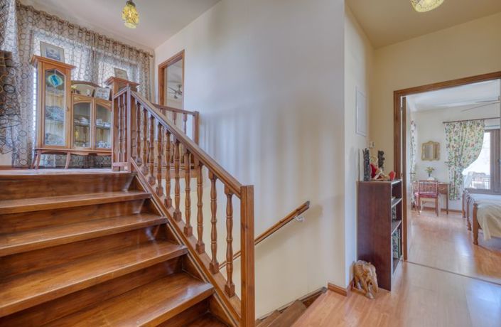 Image No.10-3 Bed Villa for sale