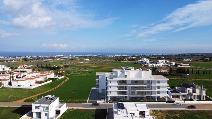 Image No.8-2 Bed Apartment for sale