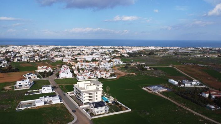 Image No.9-2 Bed Apartment for sale