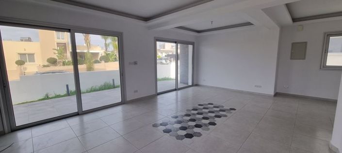 Image No.8-5 Bed Villa for sale