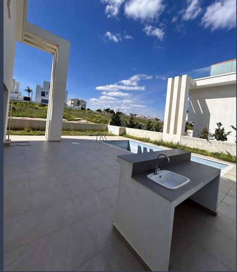 Image No.10-3 Bed Villa for sale