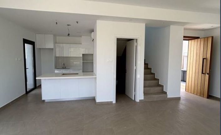 Image No.5-3 Bed Villa for sale